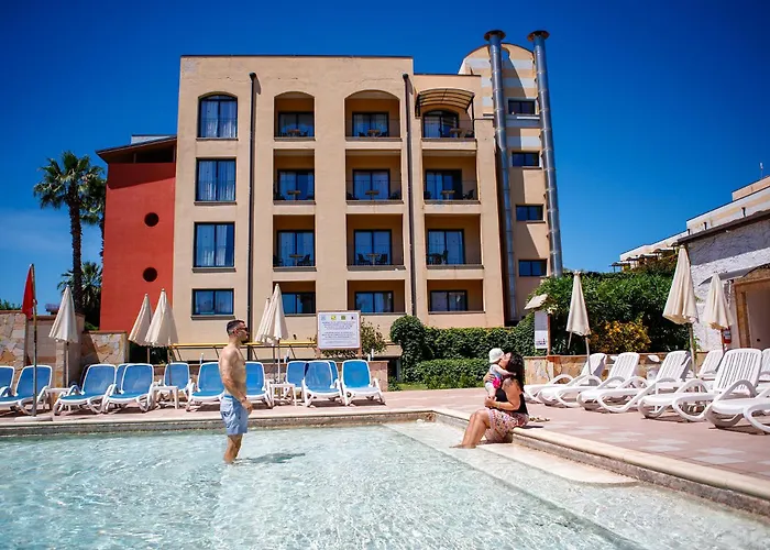 Hotel Caesar Palace Giardini Naxos