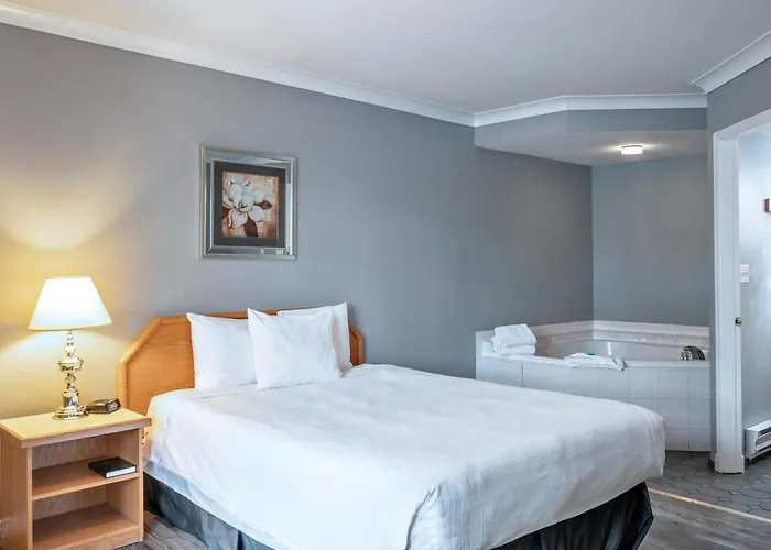 Tiki Shores Inn & Suites Penticton