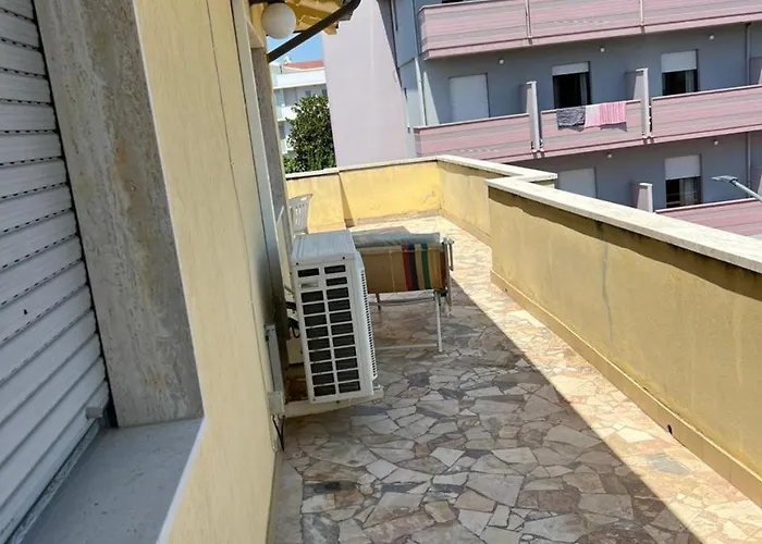 Casa Gialla Roseto Degli Abruzzi