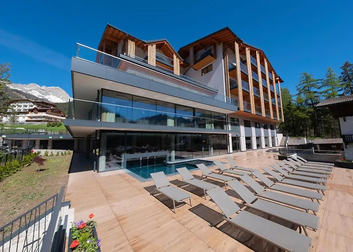 Ciampedie Luxury Alpine Spa Hotel Vigo di Fassa