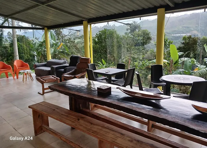 Bed and Breakfast El Refugio La Vega 