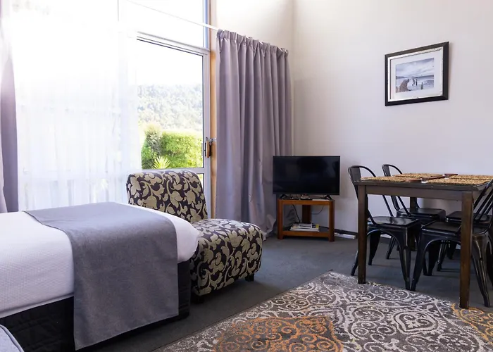Apostles View Motel