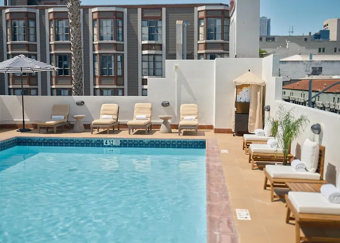 Hotel Fiona
