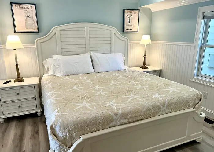 Falmouth Heights Motor Lodge
