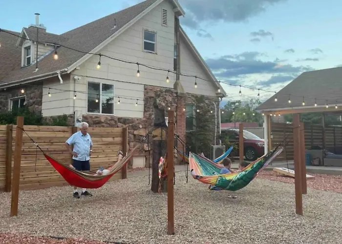 Adventure'S Oasis, Venture Base Unit 4