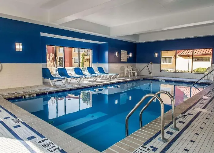 Regency Inn & Suites Mystic