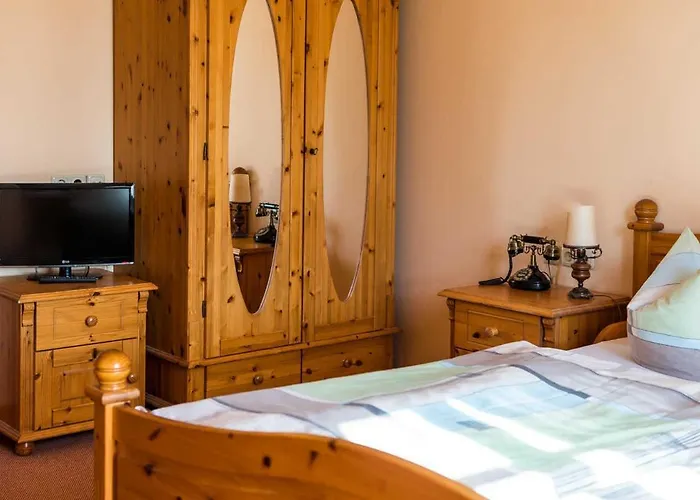 Landhotel "Zur Scheune" Bollewick
