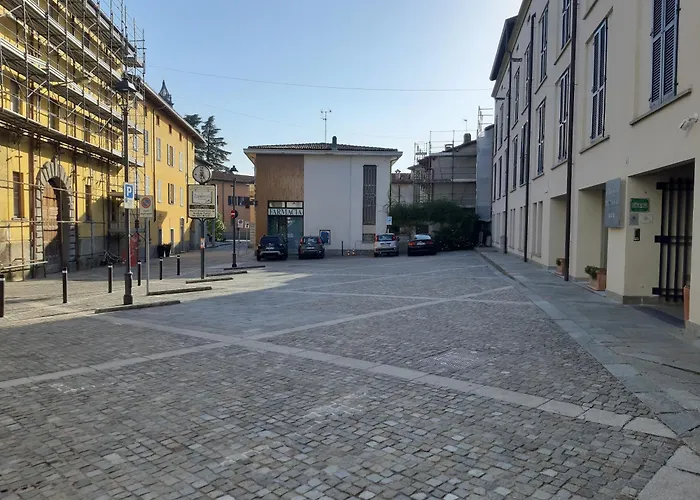 Parini Hotel
