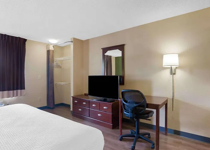 Extended Stay America Select Suites - Milwaukee - Waukesha