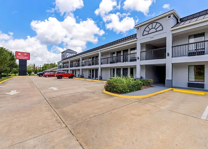 Econo Lodge Inn & Suites Ocean Springs - Biloxi