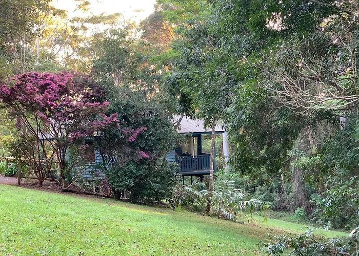 Montville Country Cabins