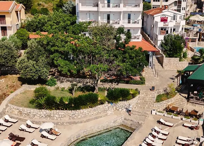 Hotel R