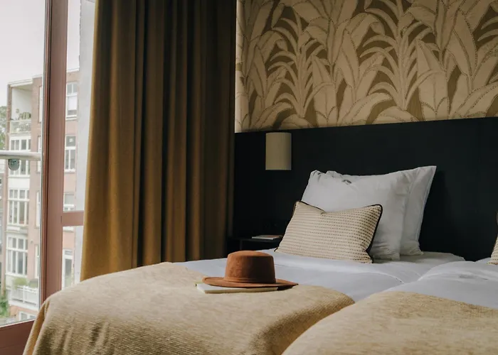 Hotel Omega