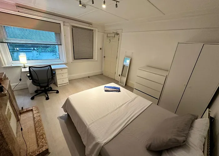 Locke & Quay Exclusive Rooms