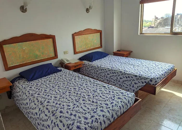 Hotel Armont Calarcá