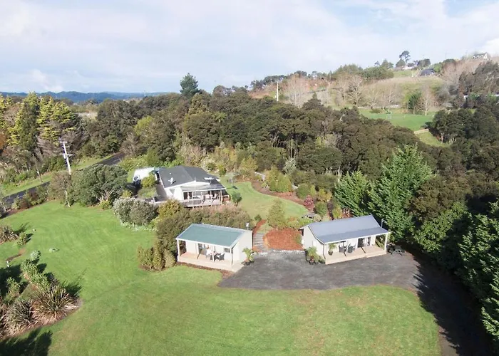 Auckland Country Cottages