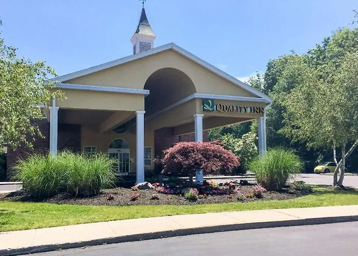 Quality Inn -Groton