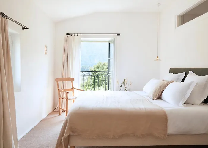 Bed and Breakfast La Bastide du Mourre à Oppède