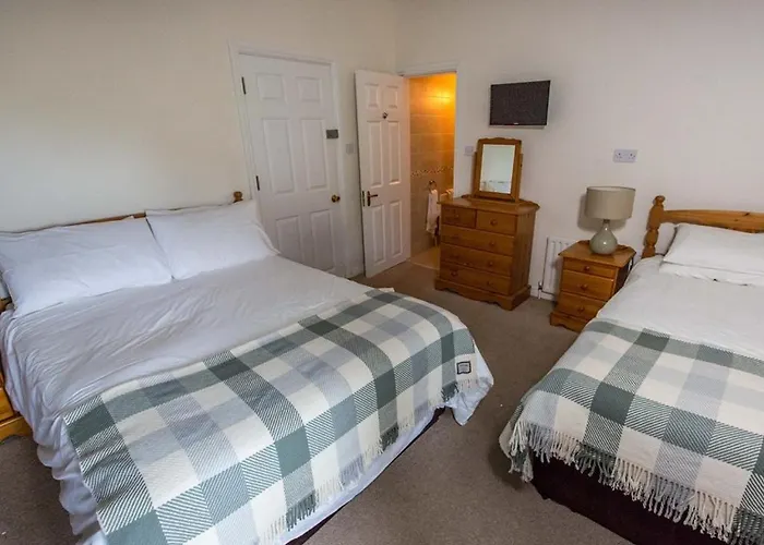 The Beach, Days Bar And B&B