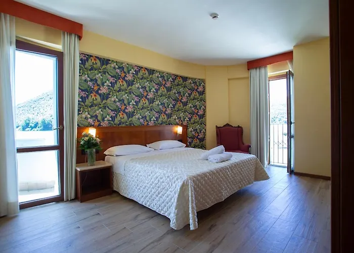 Hotel Miralago