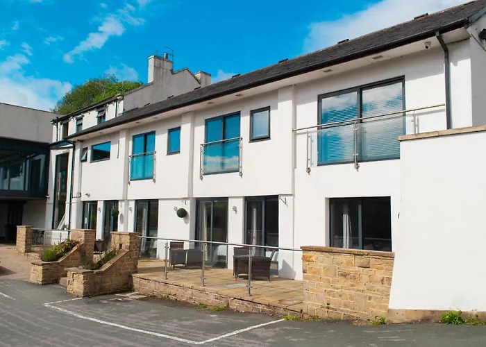 Casa Brighouse