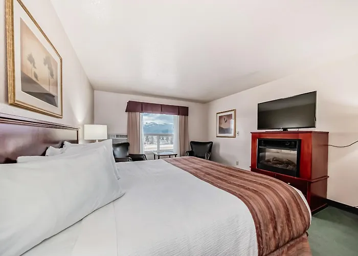 Grande Cache Inn & Suites