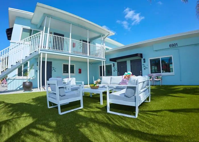 Pearl Cabana Club