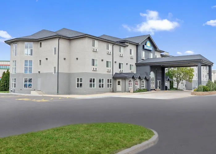 Days Inn By Wyndham Steinbach