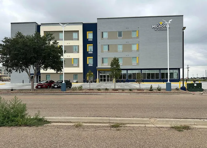 Microtel Inn & Suites By Wyndham West