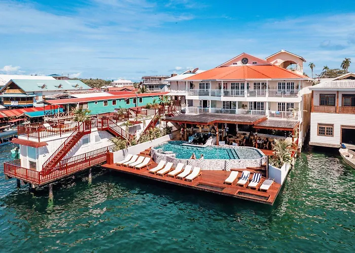 Tropical Suites Hotel