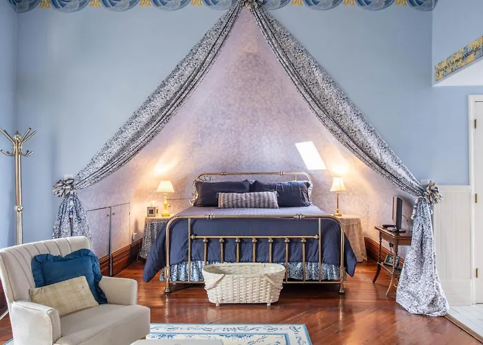 Sugar Magnolia Bed And Breakfast