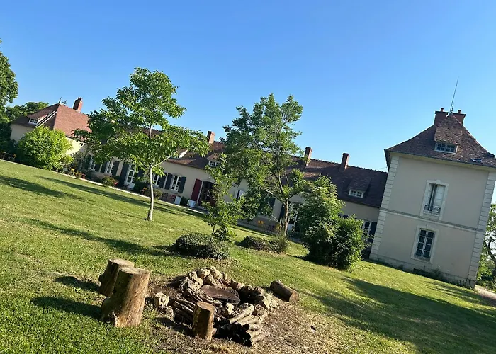 Chateau Des Edelins Bayet
