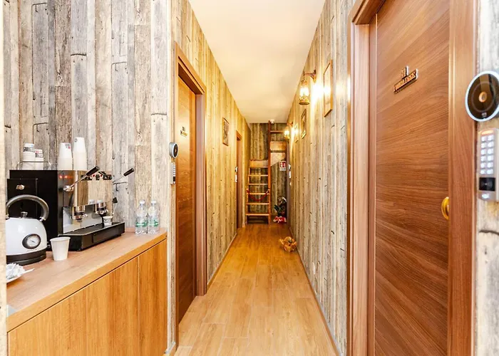 B&B Gusto West
