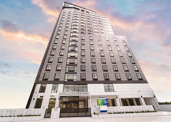 Holiday Inn Express Long Island City E - By Ihg
