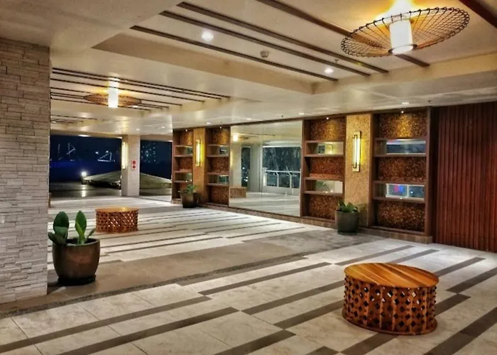 1 Cozy Bedroom In Lumiere Residences