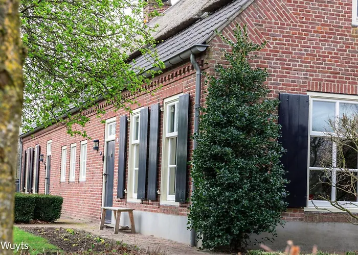 Onder De Wolfskap bed en ontbijt