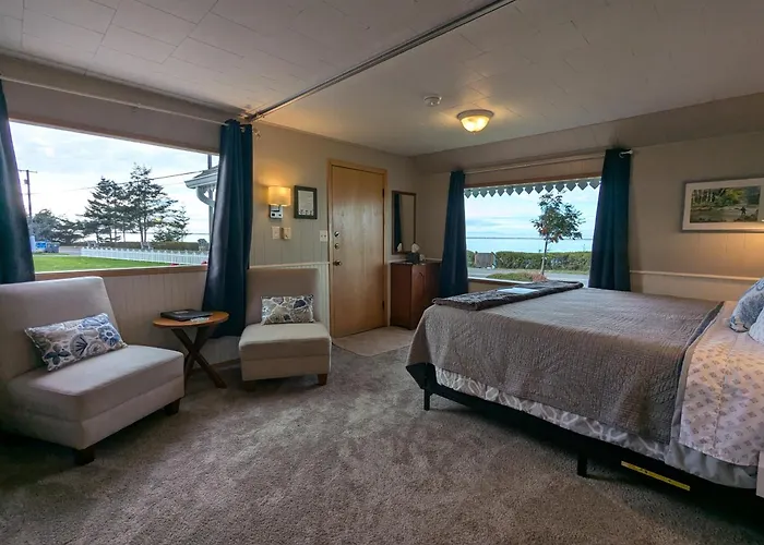 Juan De Fuca Waterfront & Cottages