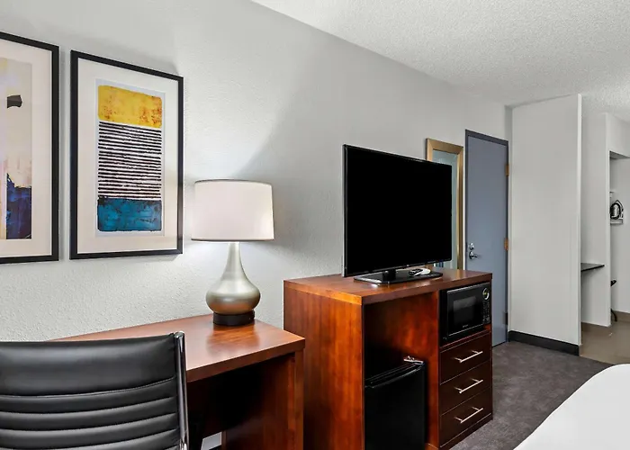 Comfort Inn & Suites Staunton
