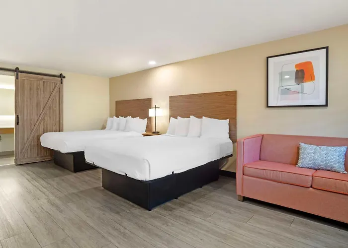 Best Western Shadow Inn Woodland