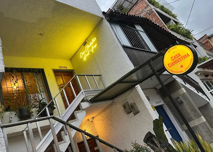 Casa Clandestina Guest House Medellín