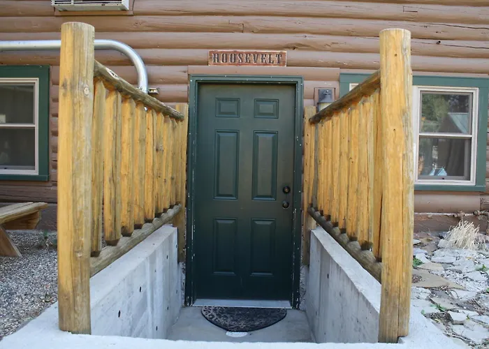 Wapiti Lodge