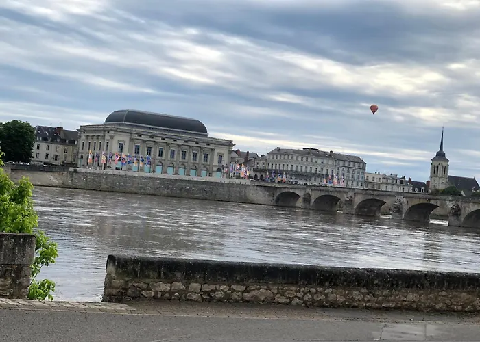 Aux Marquises