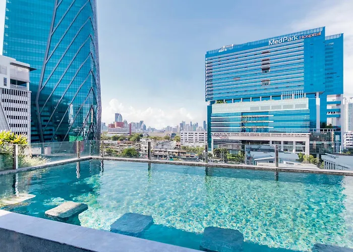 Seekers Finders Rama IV Hotel Surestay Collection By BW