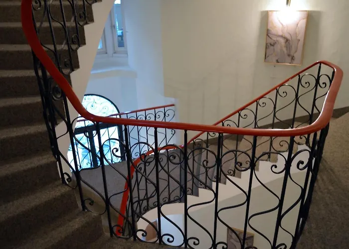 Cafe Zentral, Zimmer mit Frühstück Kotschach-Mauthen