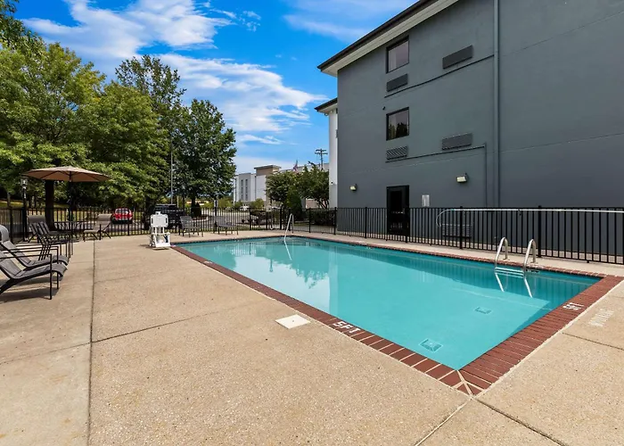 Clarion Pointe Franklin - Nashville Area