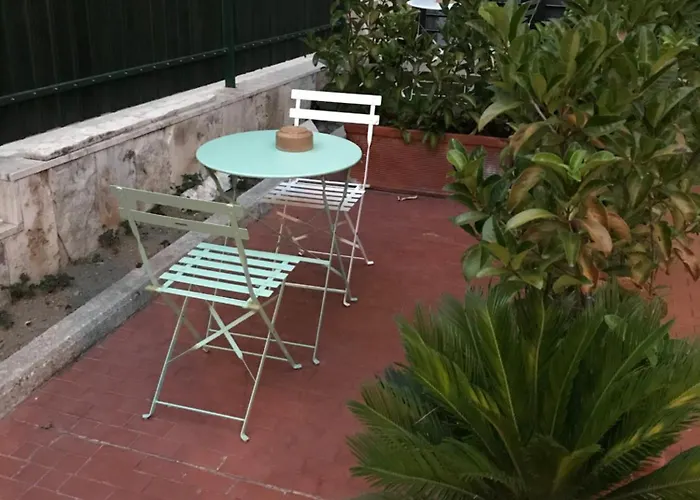 Bed and Breakfast Domus Vesuvio San Giorgio a Cremano