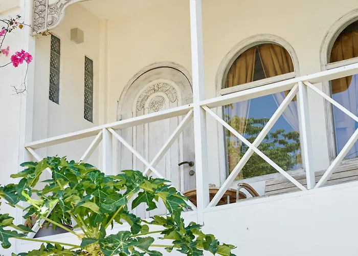 Isla Indah Retreat Boutique Hotel