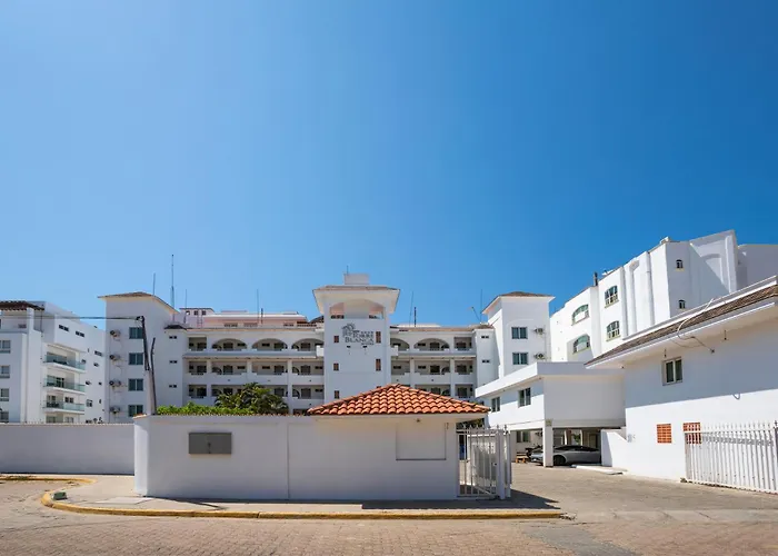Torreblanca Beach Hotel&Suites Guayabitos - Desayuno y Comida Incluido