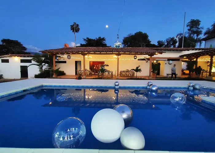 Espectacular Hacienda Colonial! - El Novillero