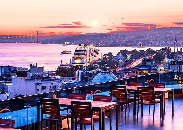 Demiray Hotel Old City